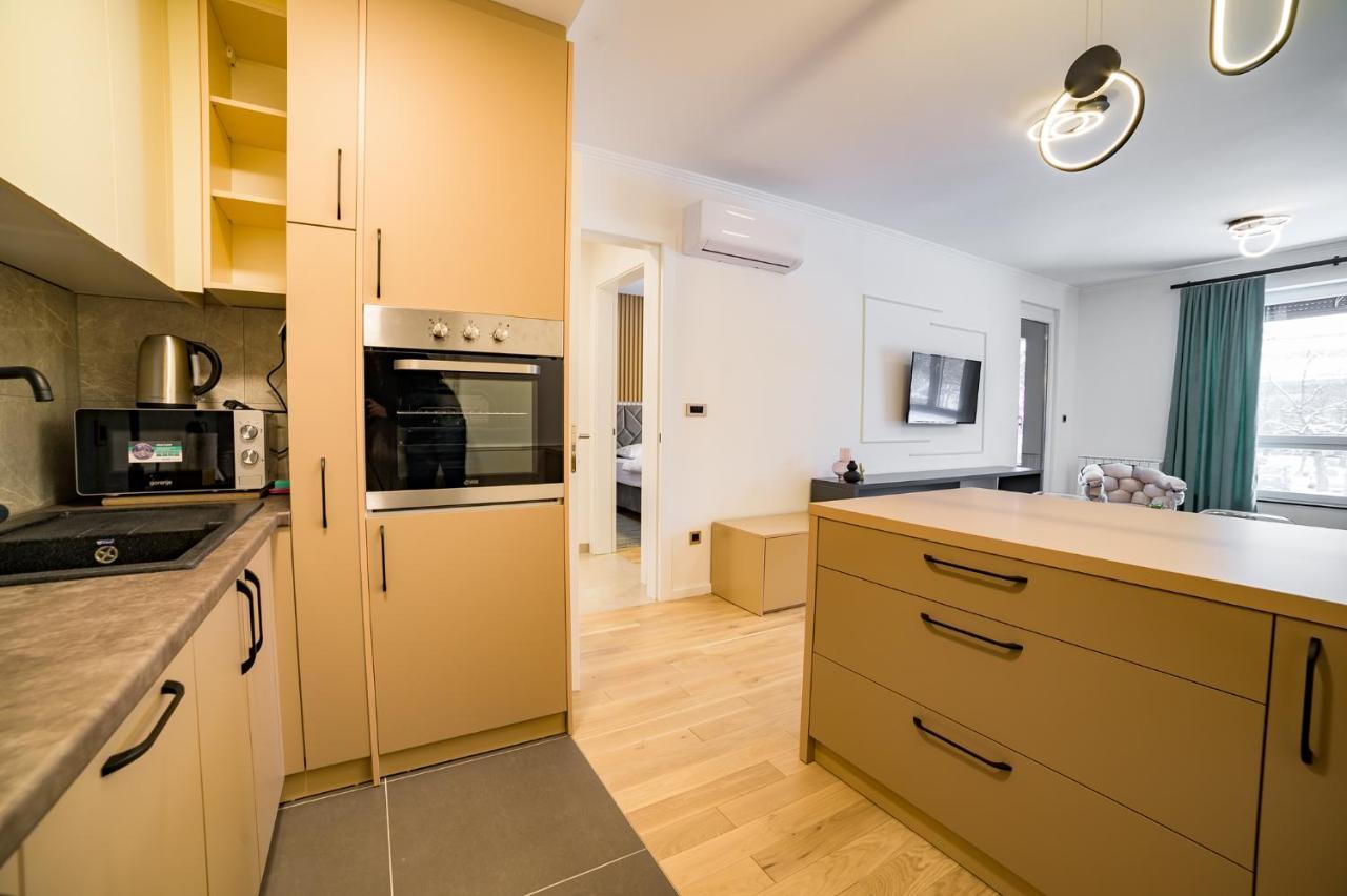 Apartman Epilux Тузла Екстер'єр фото